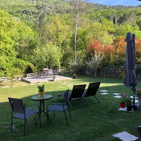 Apartment Calme Et Agreable Avec Acces Jardin Partage Le Bar-sur-Loup