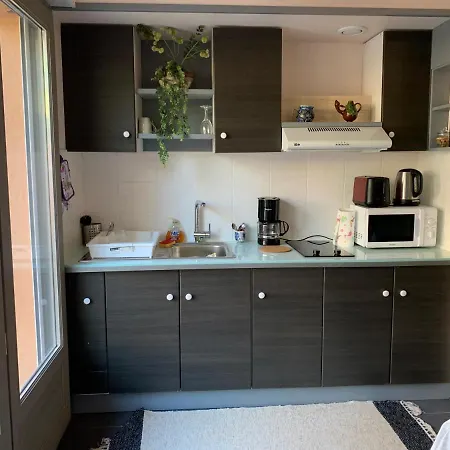 Calme Et Agreable Avec Acces Jardin Partage Apartment *